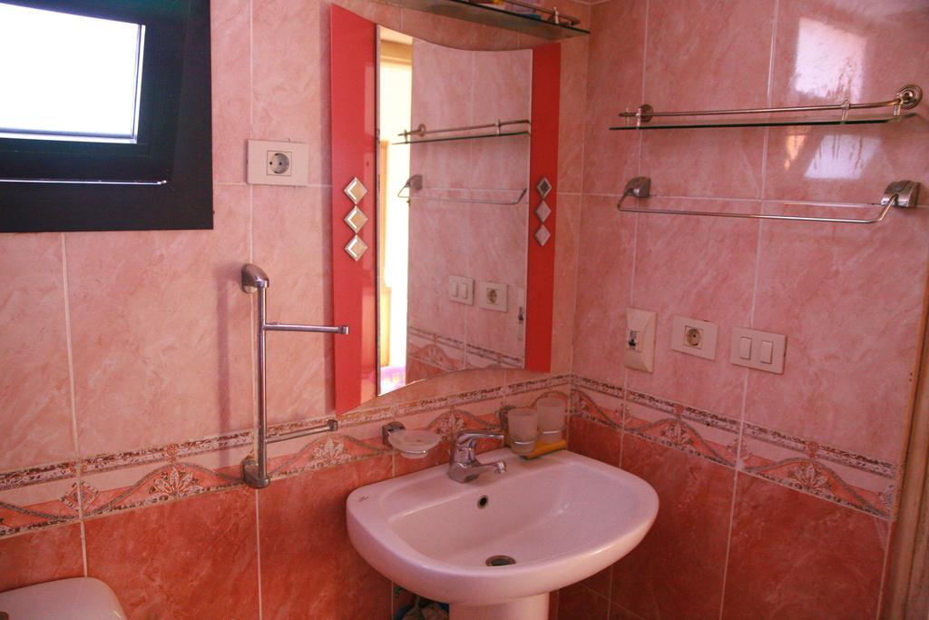 Esplanada Beach Apartment Χουργκάντα Εξωτερικό φωτογραφία