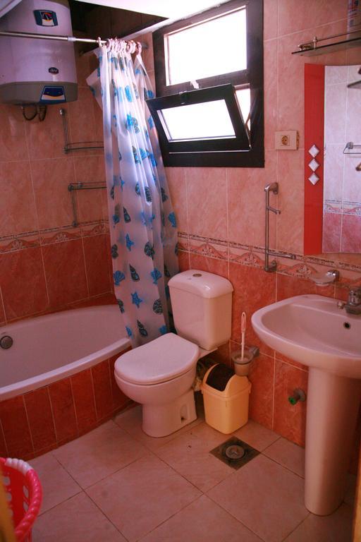 Esplanada Beach Apartment Χουργκάντα Εξωτερικό φωτογραφία
